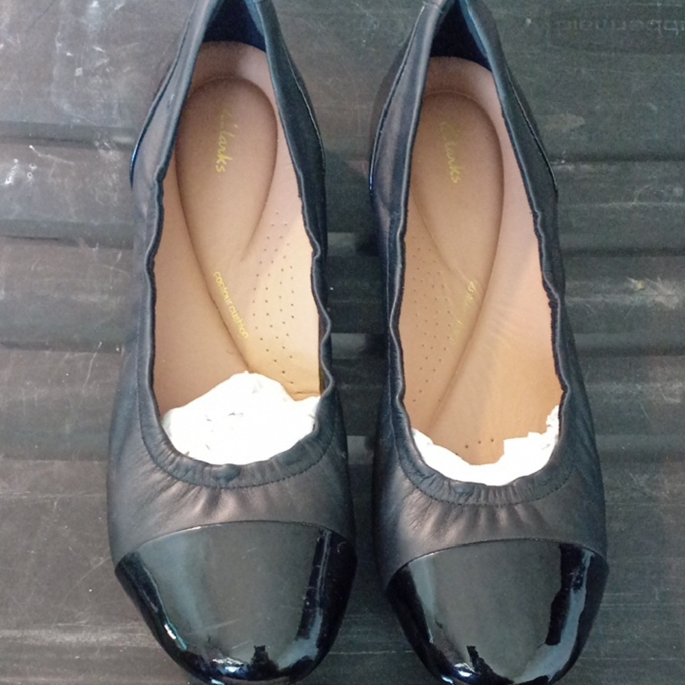Clarks Glossy Black Leather Flats